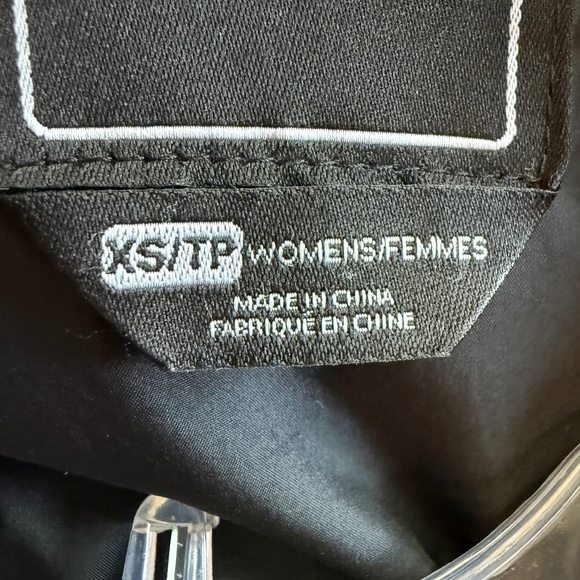 The North Face Women’s Black Hooded Nylon Windbreaker Rain Jacket Women's XS - Picture 10 of 14